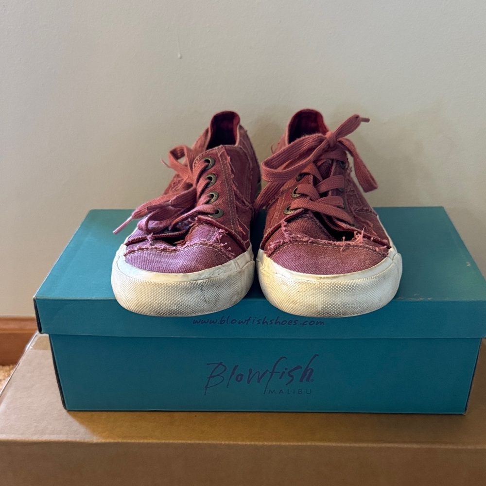 Blowfish Kids Sneakers in Deep Pink